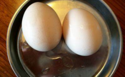 鸡蛋煮熟变化过程（鸡蛋煮熟的过程中发生了是什么变化）