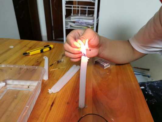 科学小实验过程蜡烛（小学科学蜡烛燃烧实验视频）-图1
