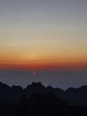黄山太阳下山的过程（黄山可以看完日落再下山吗）-图2