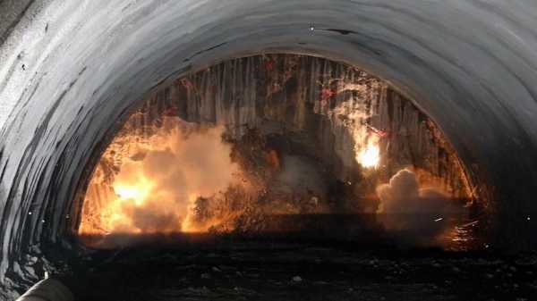 隧道爆破过程（隧道爆破过程视频）-图1