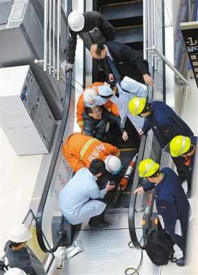 电梯救援过程（电梯救援过程视频）-图1