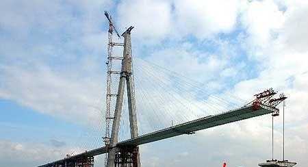 修建斜拉桥的过程（修建斜拉桥的过程图片）-图1