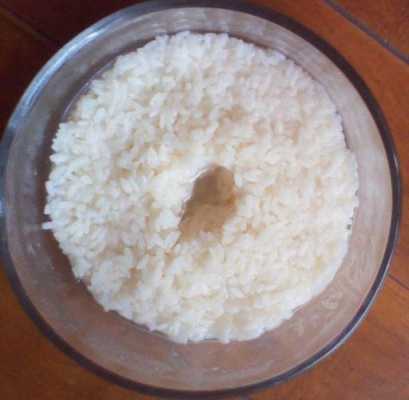 米饭做甜米酒过程（米饭做的甜酒吃了对人好吗）-图2
